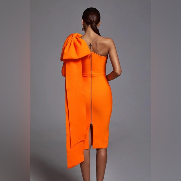 Bella Barnett Orange bodycon dress - Picture 4 of 9